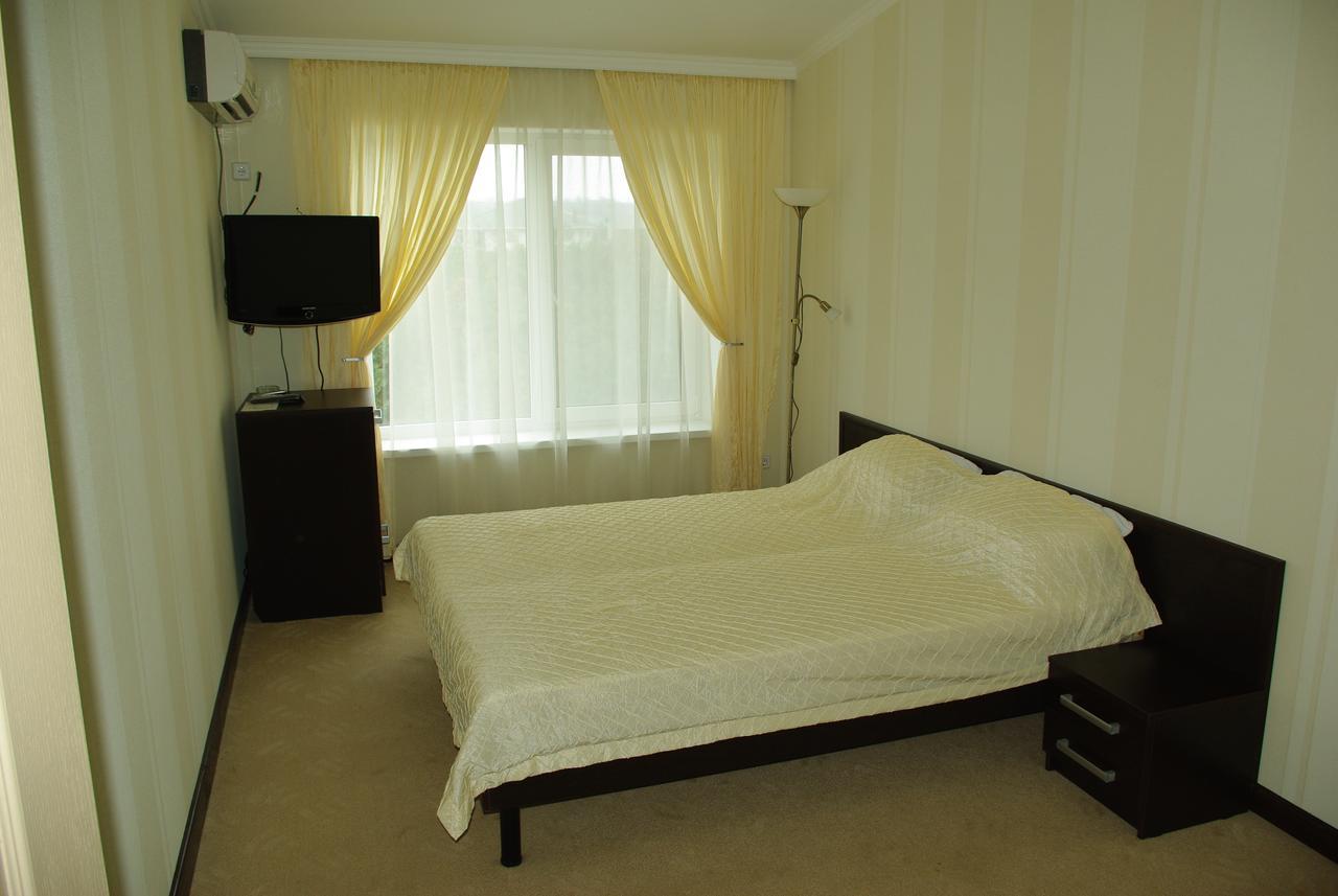 Hotel Allians 科布列韦 外观 照片