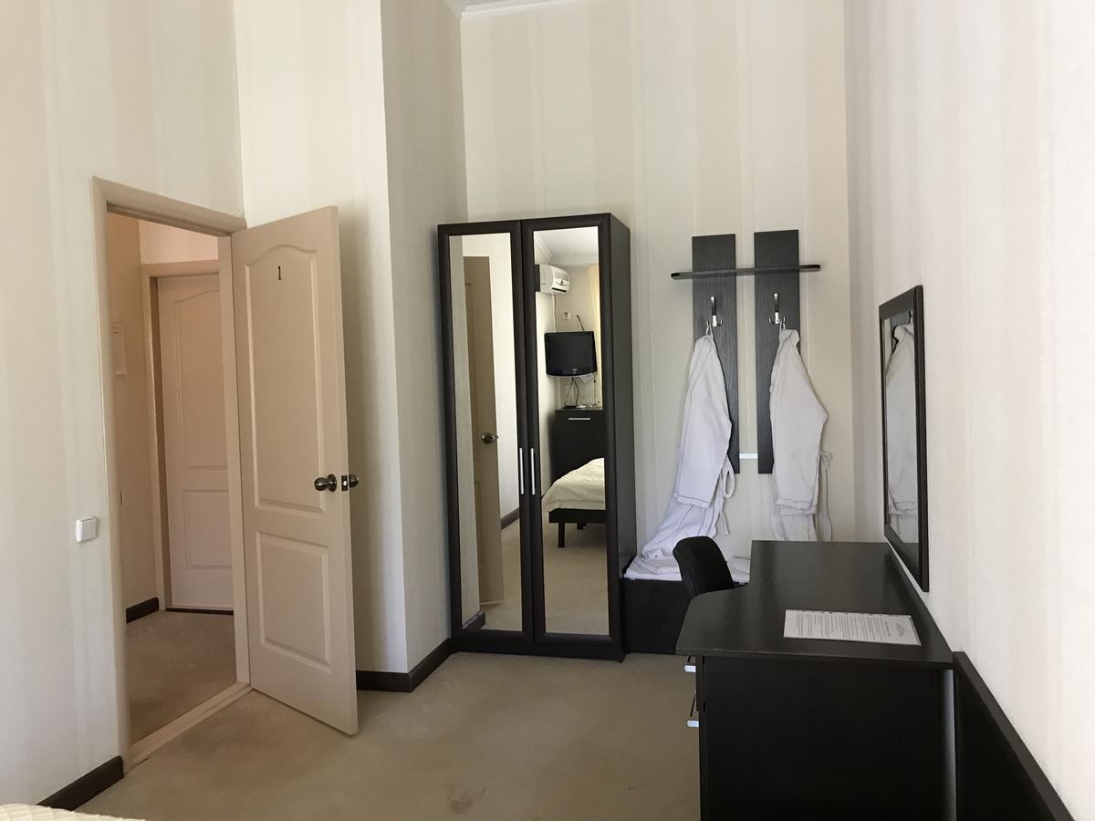 Hotel Allians 科布列韦 外观 照片